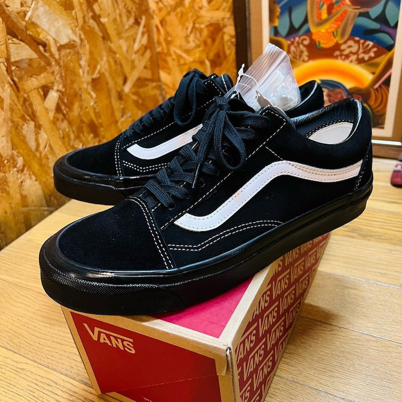 国内未発売のVANSです。