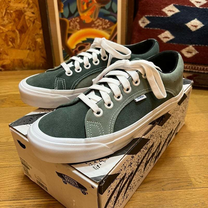 国内未発売のVANSです。