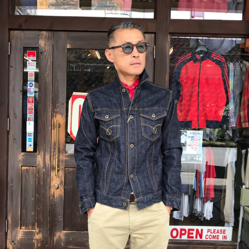デニムの聖地岡山県児島から、ジャパンプルーの銘品、14.5オンスのデニムジャケットです。