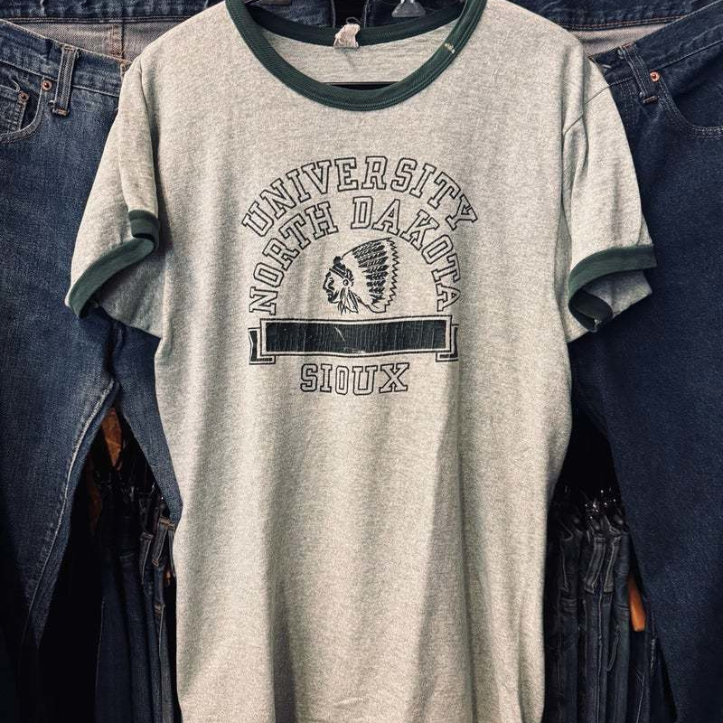 ヴィンテージ・古着・アメカジ専門店のヤード・ウェアハウスがお届けする、ヴィンテージウェア。アメリカ買付けヴィンテージ&オールドです。