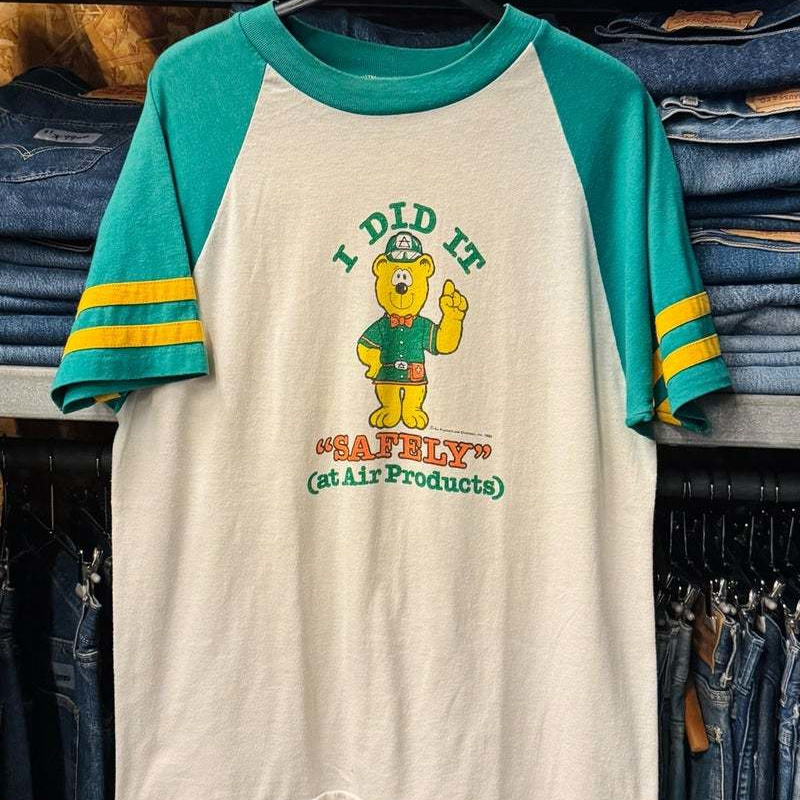 ヴィンテージ・古着・アメカジ専門店のヤード・ウェアハウスがお届けする、ヴィンテージウェア。アメリカ買付けヴィンテージ&オールドです。