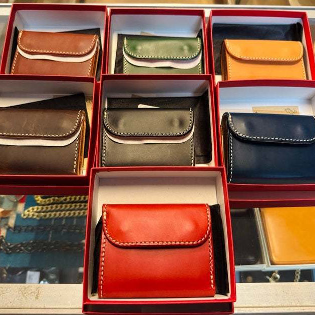 人気のコンチョのヘアゴムです。