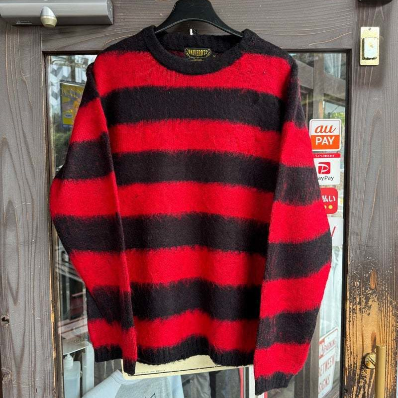 人気のパーカです。