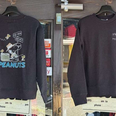 人気のパーカです。