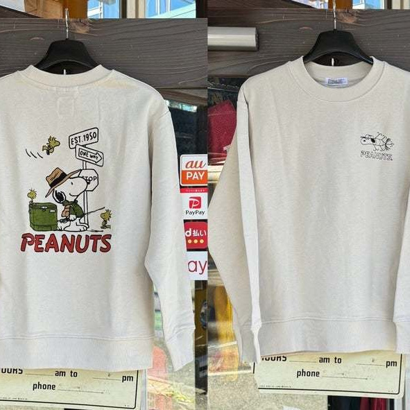 人気のパーカです。