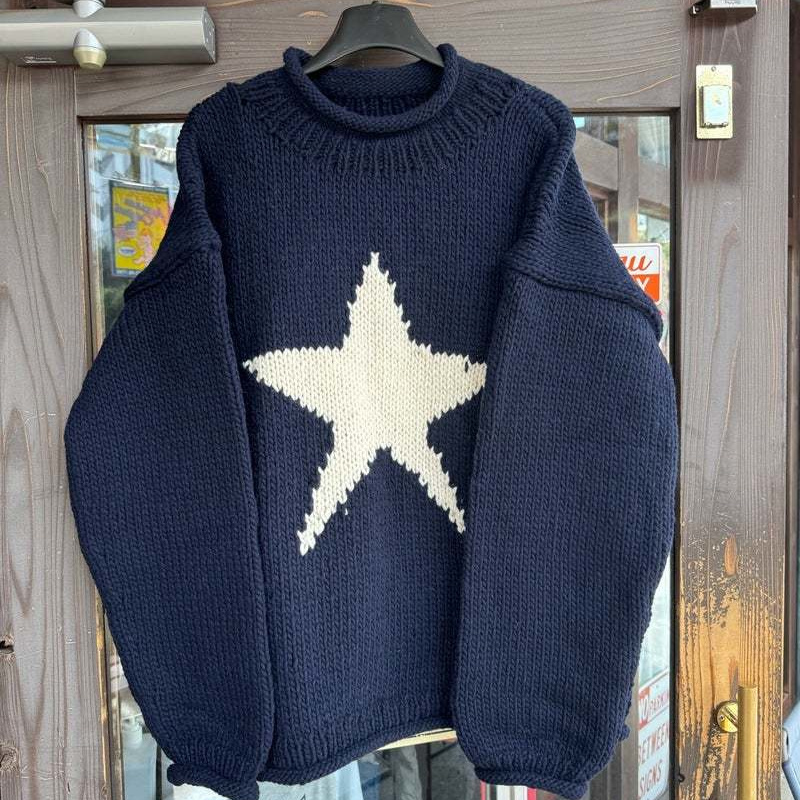 人気のニットです。