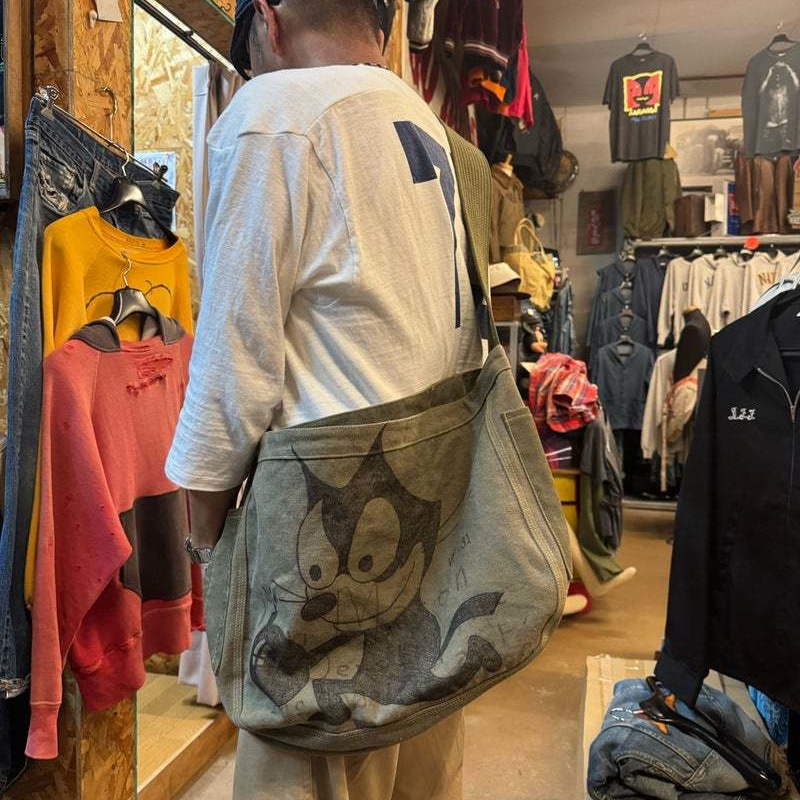 ヴィンテージ・古着・アメカジ専門店のヤード・ウェアハウスがお届けする、可愛いバッグです。