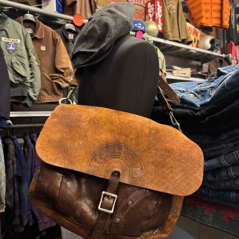 ヴィンテージ・古着・アメカジ専門店のヤード・ウェアハウスがお届けする、ヴィンテージウェア。アメリカ買付けヴィンテージ&オールドです。