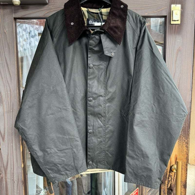 人気のアウトドアジャケットです。