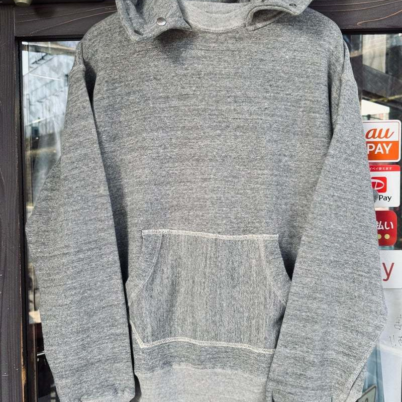 本格派アメカジ・デニムブランド、WAREHOUSE(ウェアハウス)の後付けパーカです。