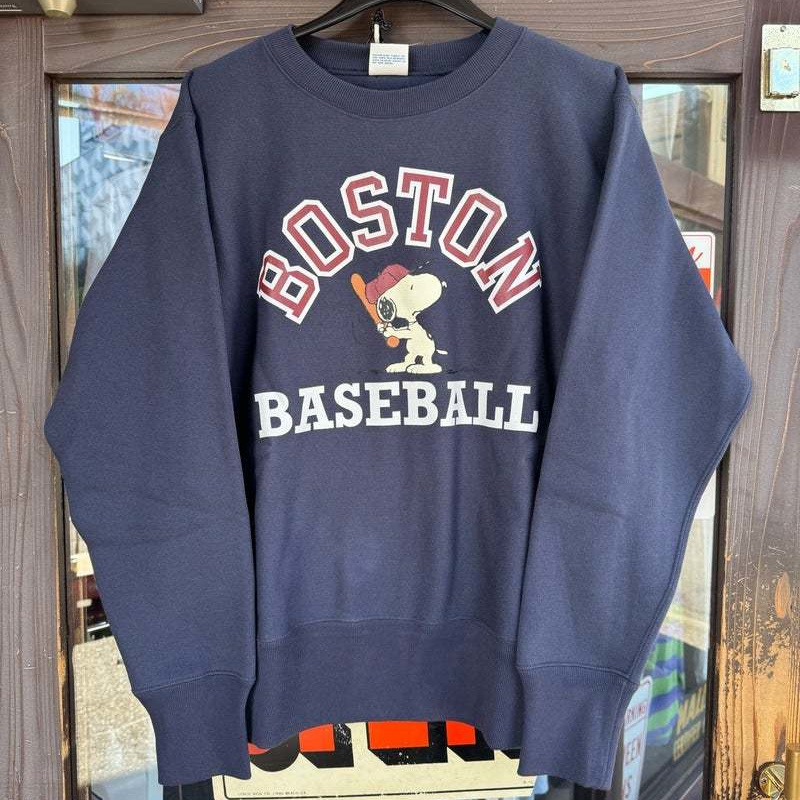 定番アメカジブランド、Champion チャンピオンの超限定リバースウィーブスウェットです。