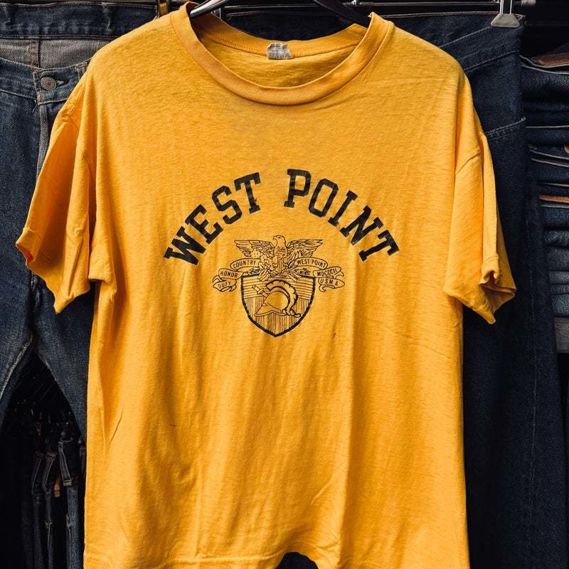 ヴィンテージ・古着・アメカジ専門店のヤード・ウェアハウスがお届けする、ヴィンテージウェア。アメリカ買付けヴィンテージ&オールドです。