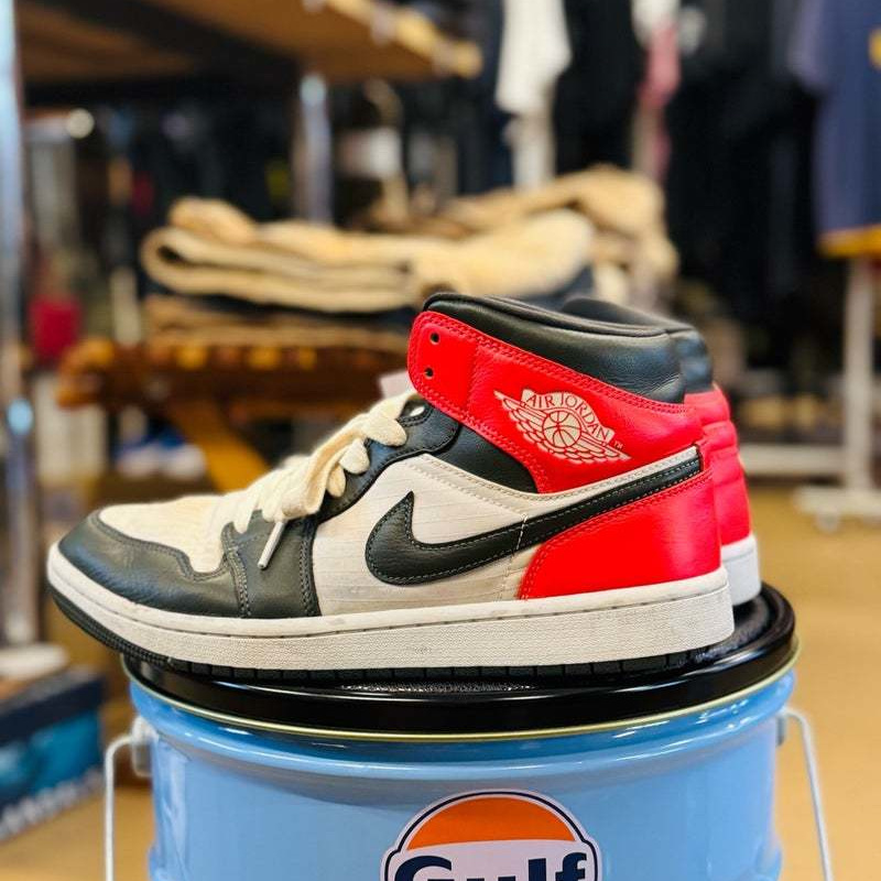 ヴィンテージ・古着・アメカジ専門店のヤード・ウェアハウスがお届けする、ヴィンテージウェア。アメリカ買付けヴィンテージ&オールドです。