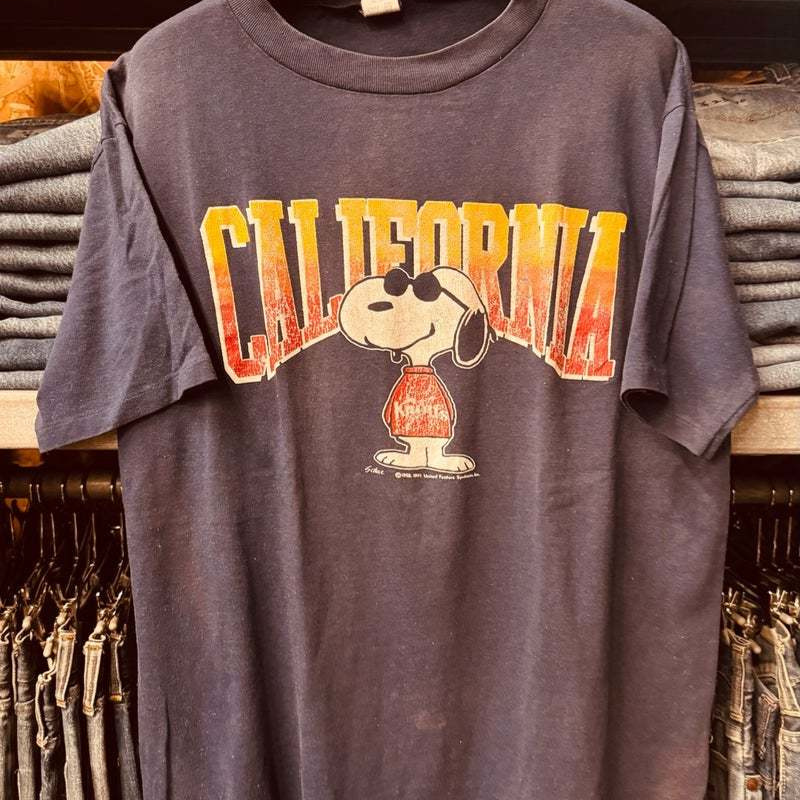 ヴィンテージ・古着・アメカジ専門店のヤード・ウェアハウスがお届けする、ヴィンテージウェア。アメリカ買付けヴィンテージ&オールドです。