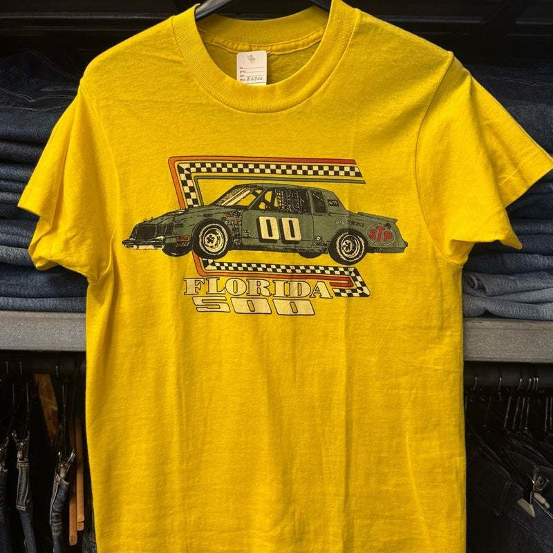 ヴィンテージ・古着・アメカジ専門店のヤード・ウェアハウスがお届けする、ヴィンテージウェア。アメリカ買付けヴィンテージ&オールドです。