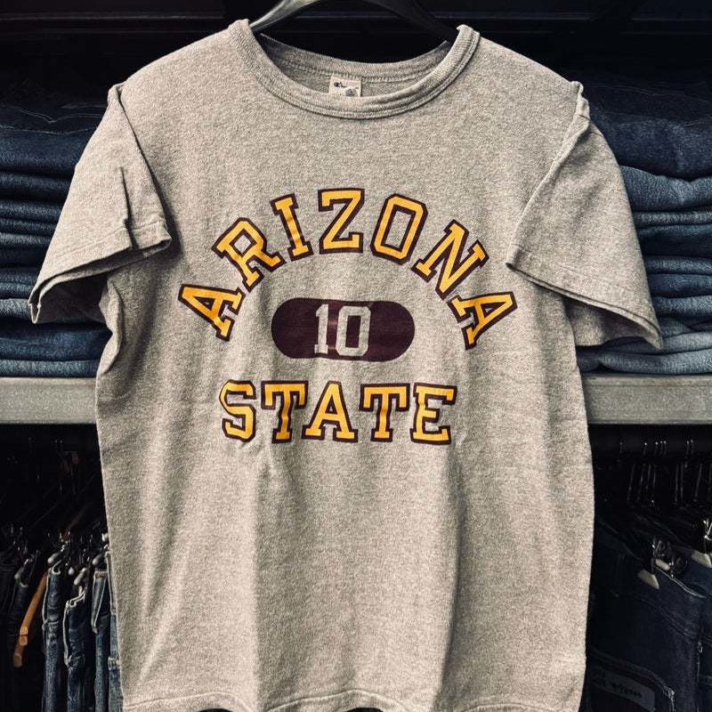 ヴィンテージ・古着・アメカジ専門店のヤード・ウェアハウスがお届けする、ヴィンテージウェア。アメリカ買付けヴィンテージ&オールドです。