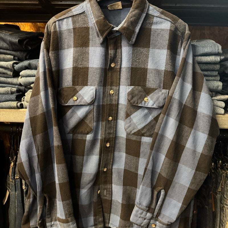 ヴィンテージ・古着・アメカジ専門店のヤード・ウェアハウスがお届けする、ヴィンテージウェア。アメリカ買付けヴィンテージ&オールドです。