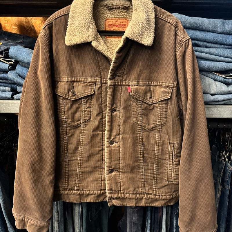 ヴィンテージ・古着・アメカジ専門店のヤード・ウェアハウスがお届けする、ヴィンテージウェア。アメリカ買付けヴィンテージ&オールドです。