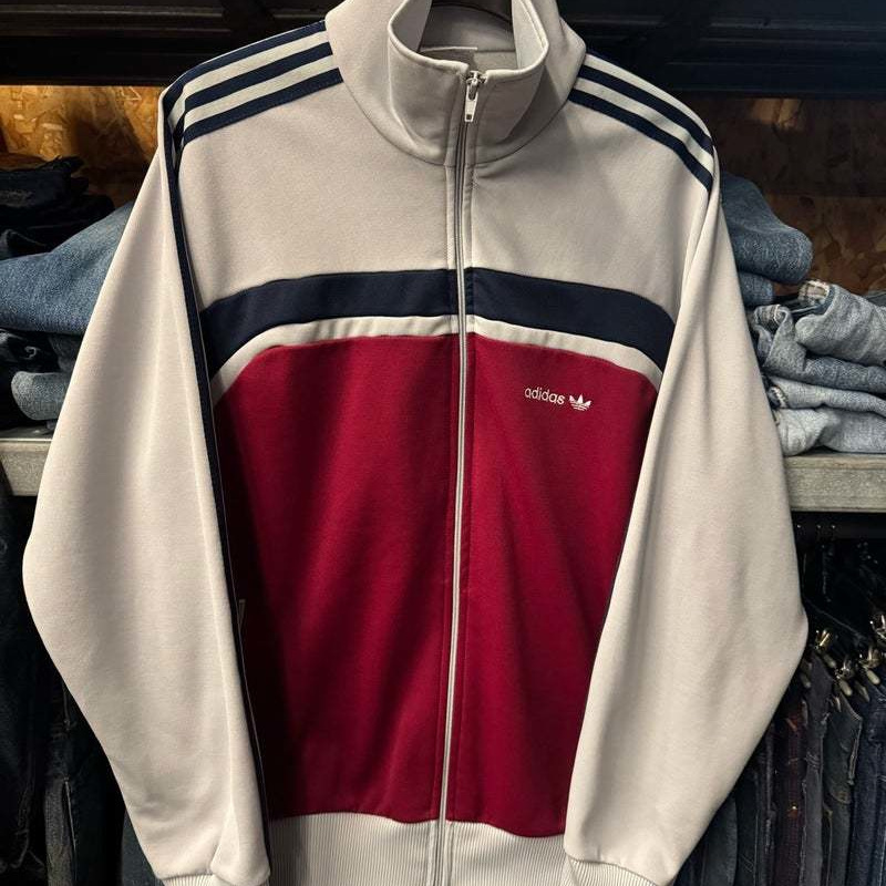 ヴィンテージ・古着・アメカジ専門店のヤード・ウェアハウスがお届けする、ヴィンテージウェア。アメリカ買付けヴィンテージ&オールドです。