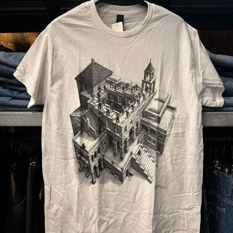 人気のTシャツです。