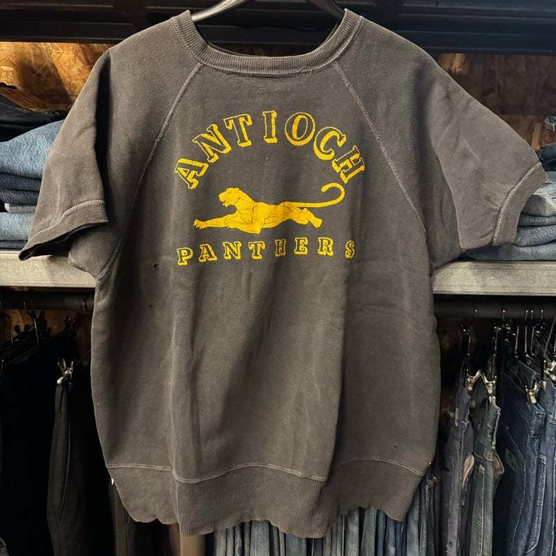 ヴィンテージ・古着・アメカジ専門店のヤード・ウェアハウスがお届けする、ヴィンテージウェア。アメリカ買付けヴィンテージ&オールドです。