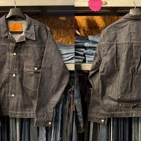 本格派アメカジ・デニムブランド、WAREHOUSE(ウェアハウス)の両Vスウェットです。