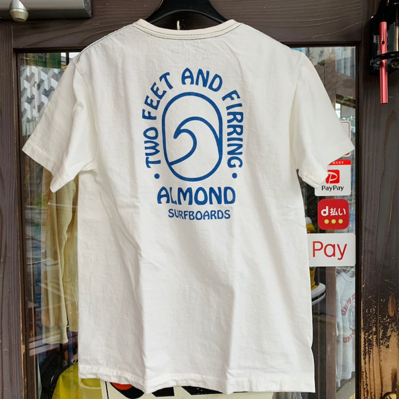 米国発ALMONDブランドのTシャツです。