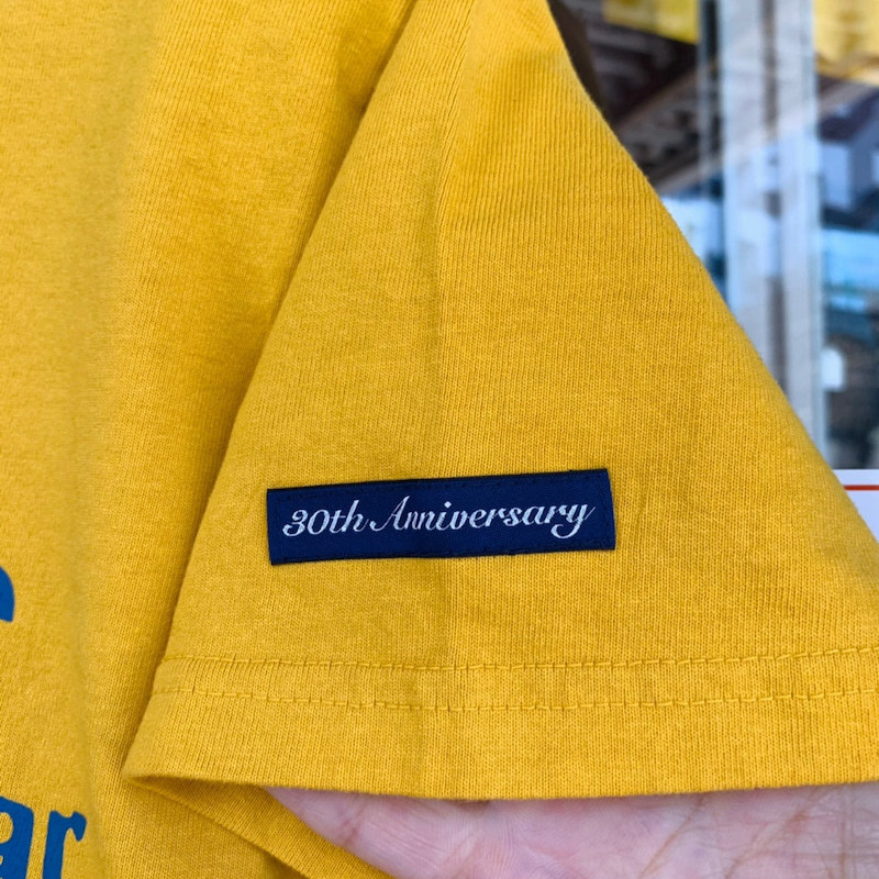 人気アメカジブランド、フェローズの30周年記念Tシャツです。